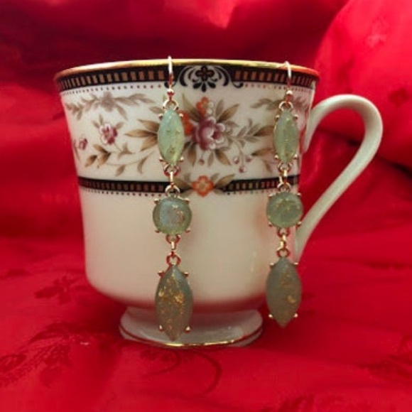 Dangling Green Opal and Gold Earrings - Picture 5 of 6